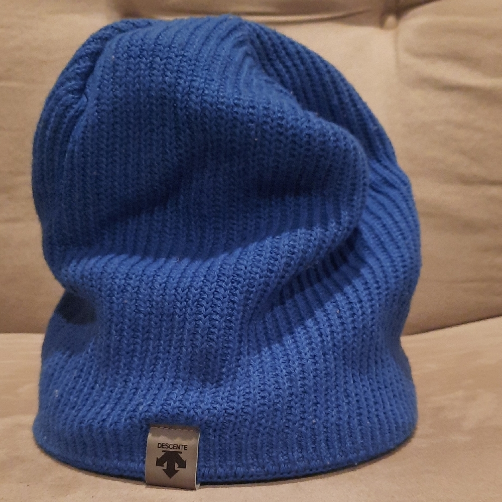 Descente Ribbed Knit Hat in Blue